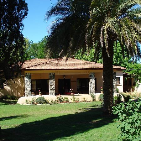 Hotel Las Acacias - Posada De Campo Villa General Belgrano Exterior foto